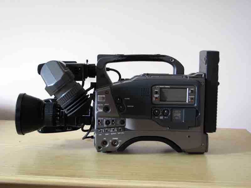 JVC GY DV500