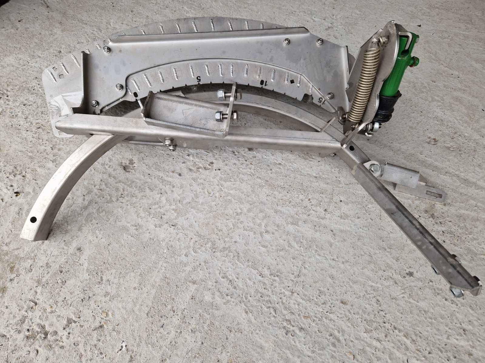 Limiter Desni Rasipač Donder Dostupno Odmah