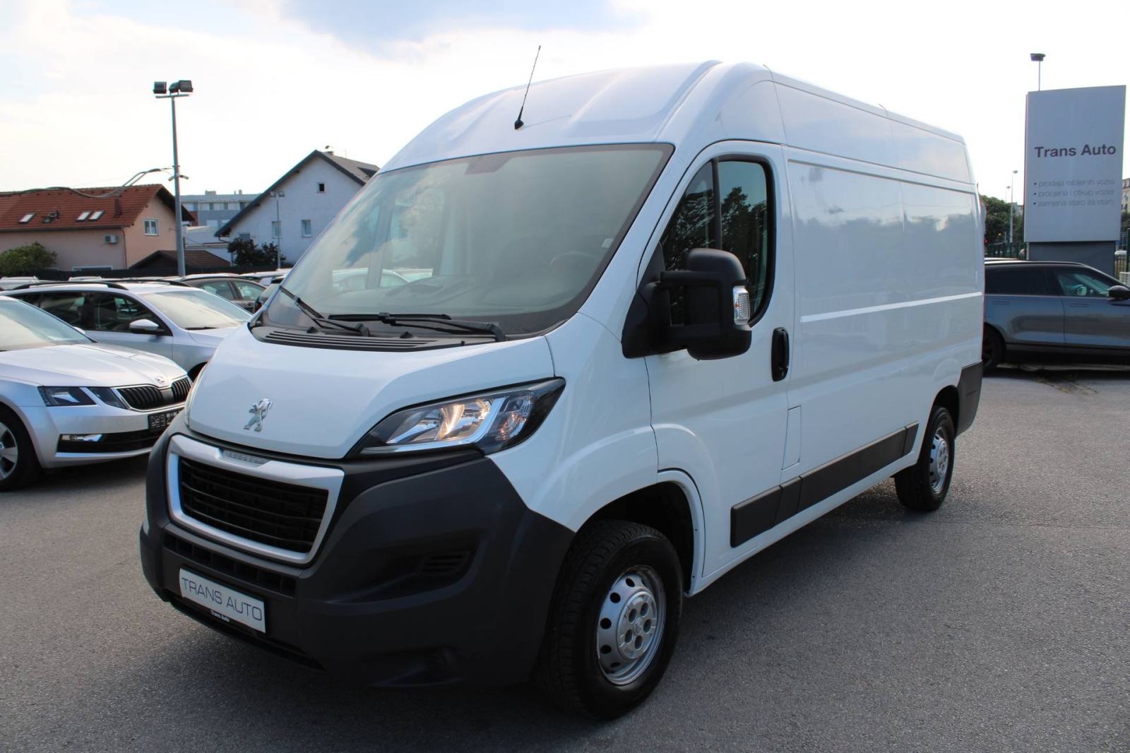 Peugeot Boxer 2 0 HDi 130ks L2H2 33 461km 2017 God 