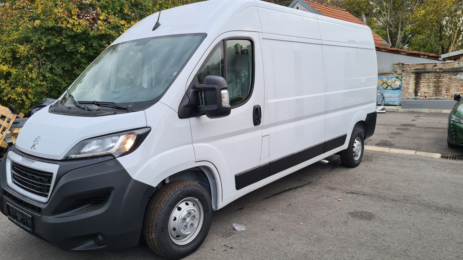 PEUGEOT BOXER 335 L3H2 2,2 BLUEHDI 140, 2022 god.
