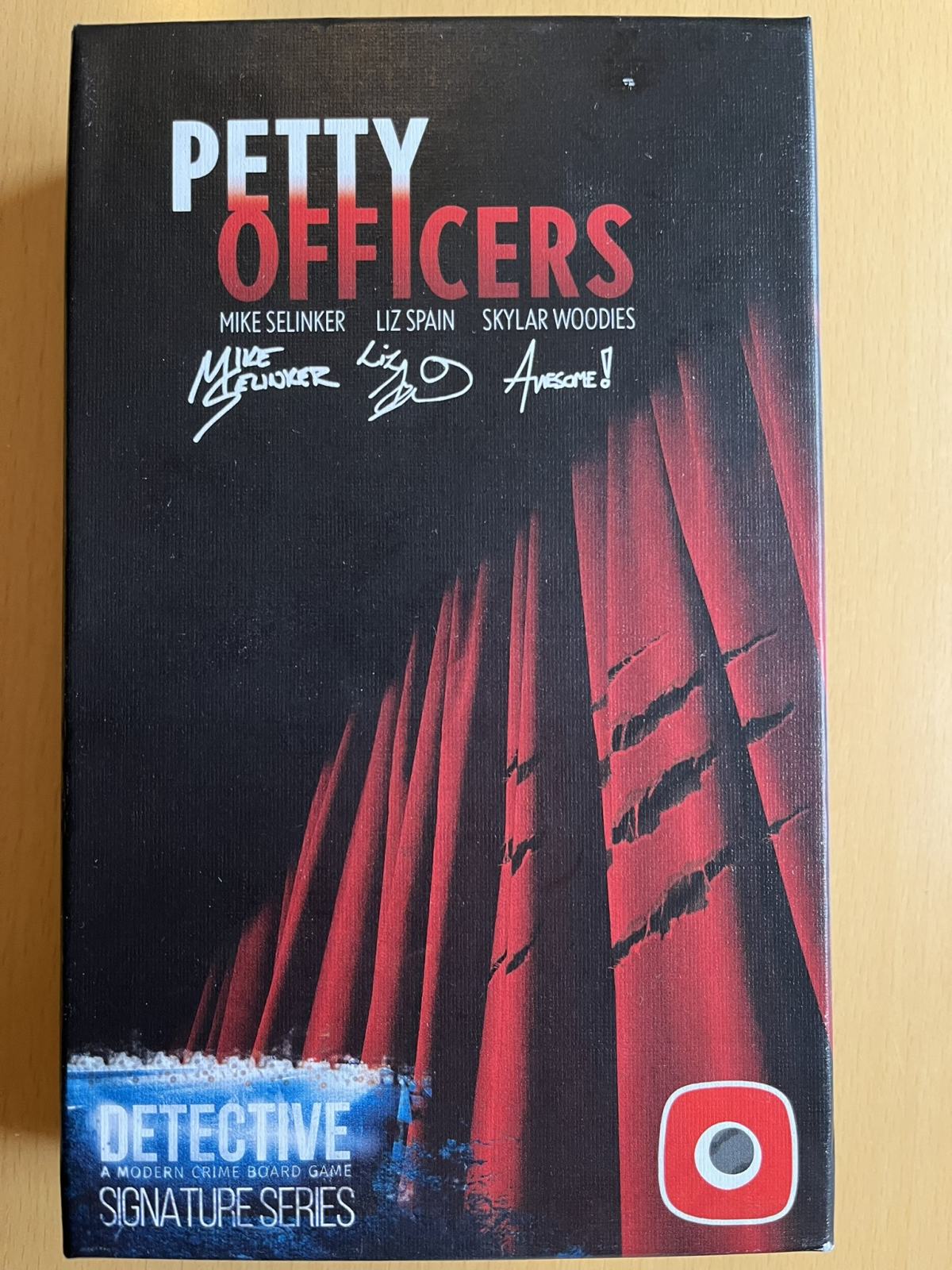Detectives Signature Detective: Signature Series - Petty Officers