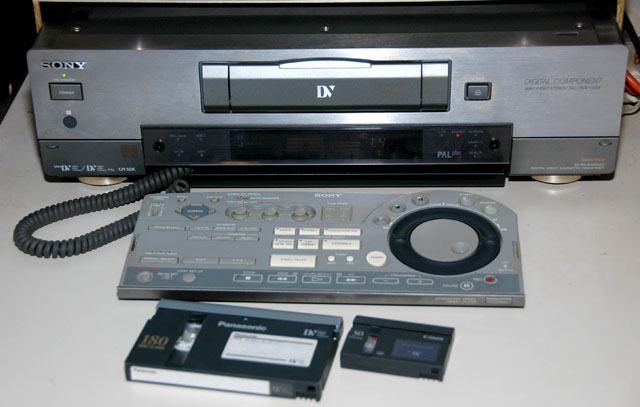 MAGNÉTOSCOPE LECTEUR RECORDER BROADCAST SONY DHR-1000B PAL DV - MiniDV EUR 499,00 - FR MAGNÉTOSCOPE LECTEUR RECORDER BROADCAST SONY DHR-1000B PAL DV - MiniDV EUR 499,00 - FR