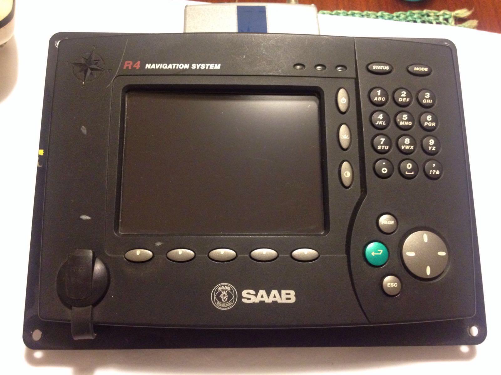 Saab R4 SAAB R4 navigacijski sustav