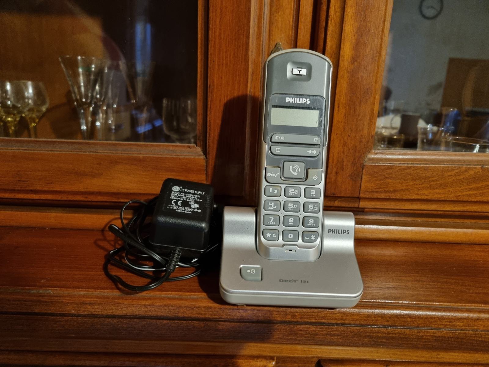 Fiksni telefon bežični PHILIPS Dect 121