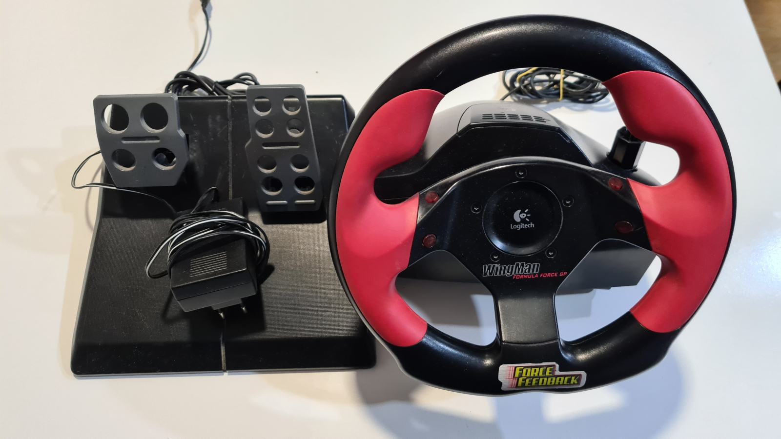 Logitech Wingman Formula Force Gp Treiber Download Volan Logitech Wingman Formula Force GP s pedalama