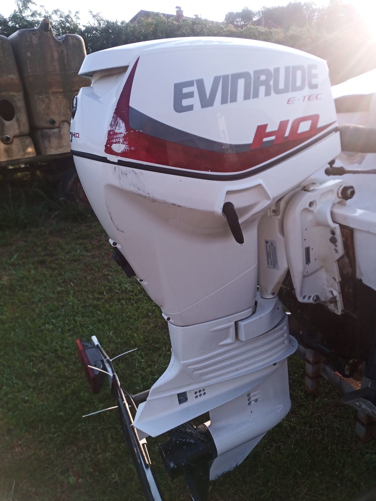 vanbrodski-motor-evinrude-ee-tec-40-2-2014