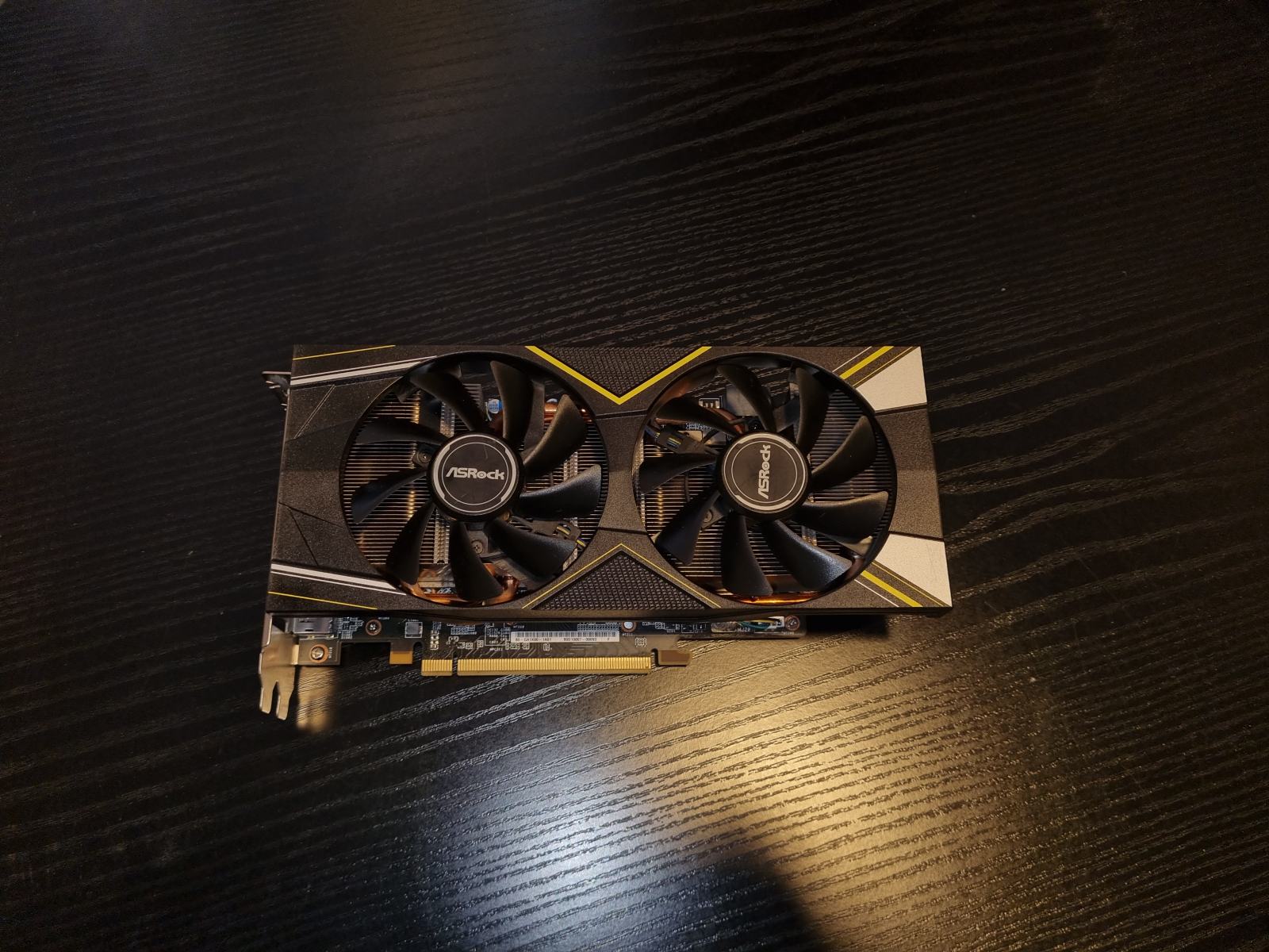 ASRock RX 5600 XT Challenger D 6G OC