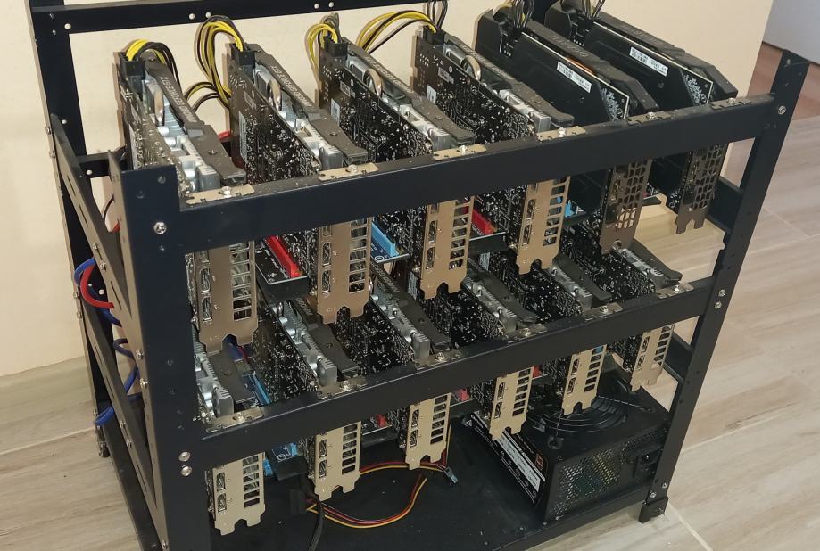 Mining RIG 12x 1660Super 380 MHs/s ETH (VRLO STABILAN, TIH, HLADAN)