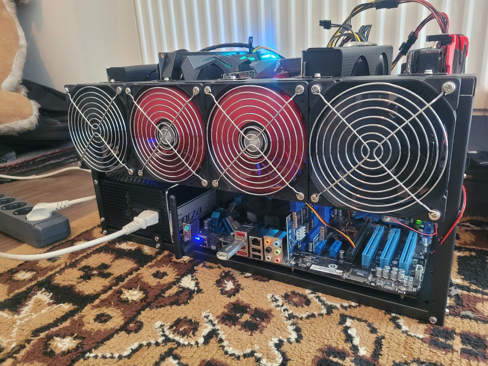Mining Rig 170 MH/s ETH AMD 4x RX580 8G + VEGA 56