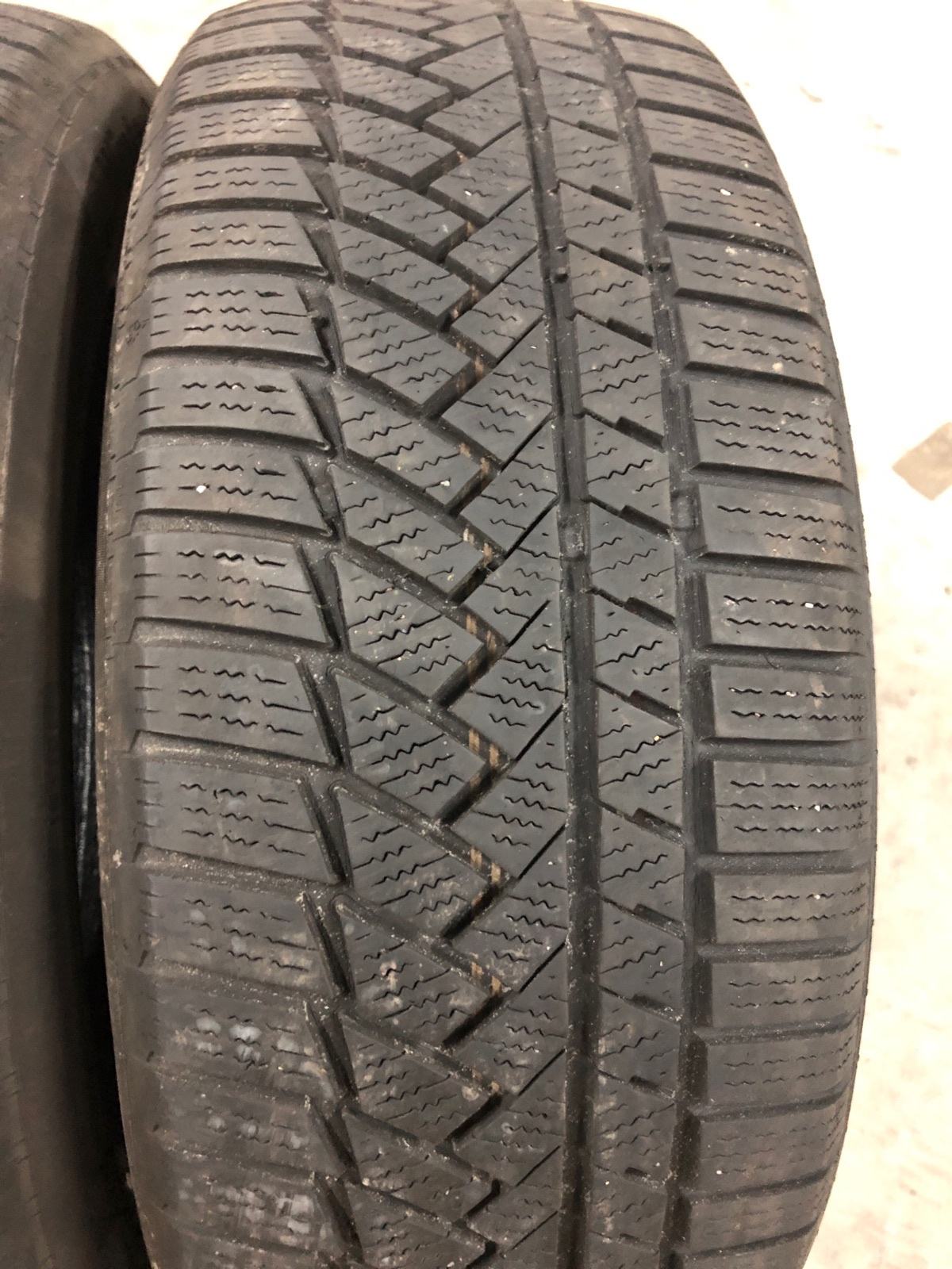 Continental WinterContact TS 870 P 275/50 R20 113V XL EVc, con bordo di