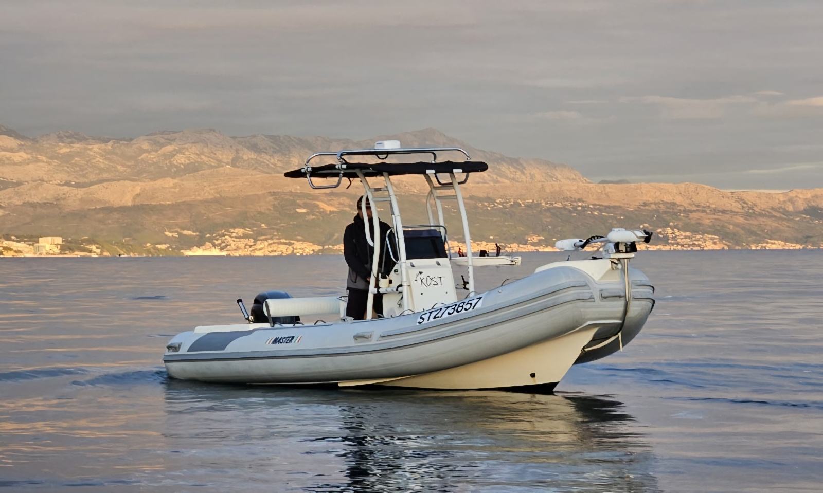Gumenjak Master 620 open / fishing