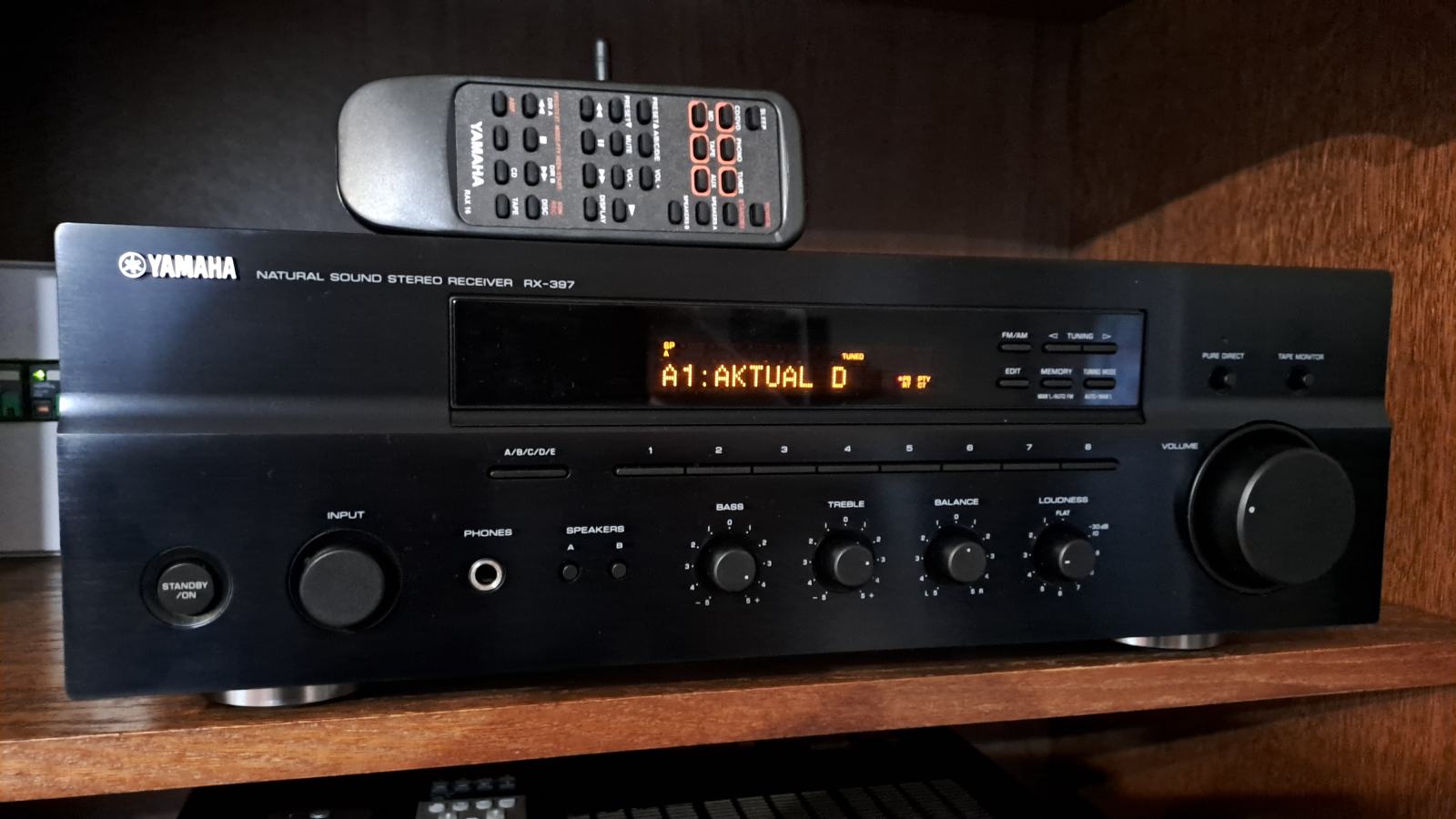 Yamaha RX-397 Stereo Receiver z RDS