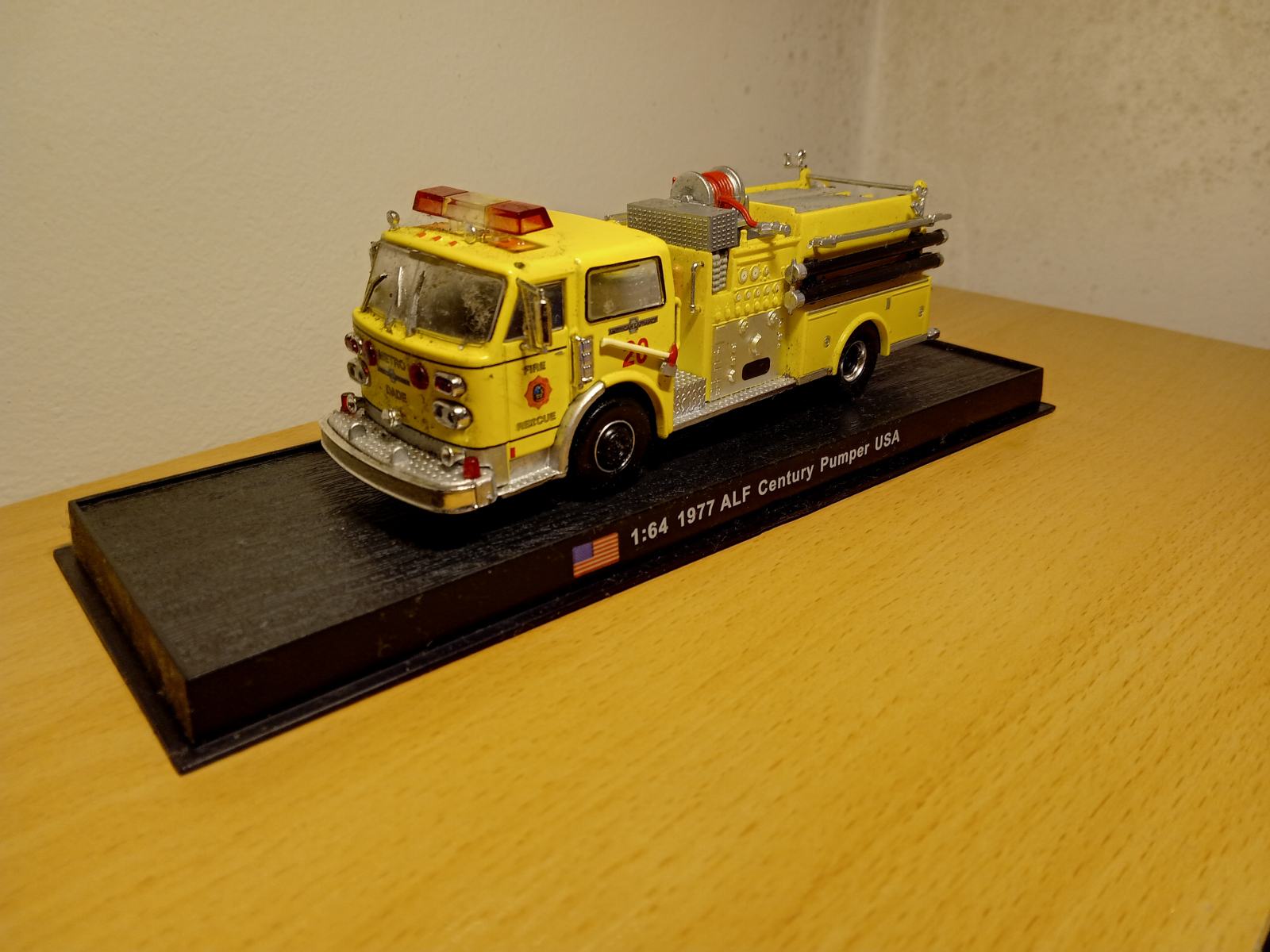 Code 3 American LaFrance Century Pumper E-1 Sag Harbor Fire Department 12725 NEW - We-R-Toys - Foto 5