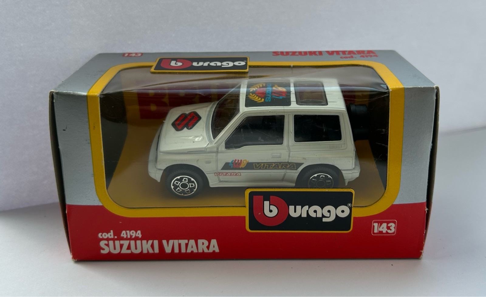 Bburago Suzuki Vitara Rouge N°51 – Échelle 1/43 – Rare – Miniature