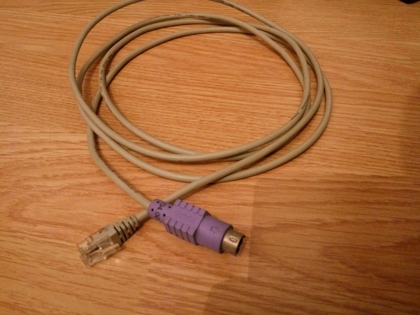 RJ11 na PS2 adapter