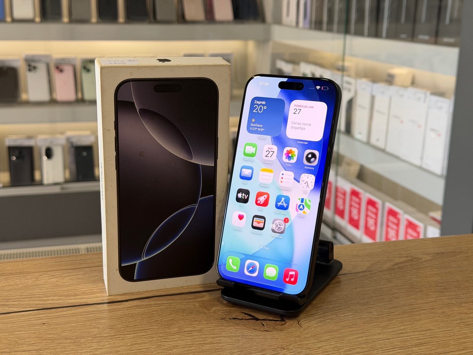 apple-iphone-16-pro-max-256gb-rabljeno-rate-zamjena-5790