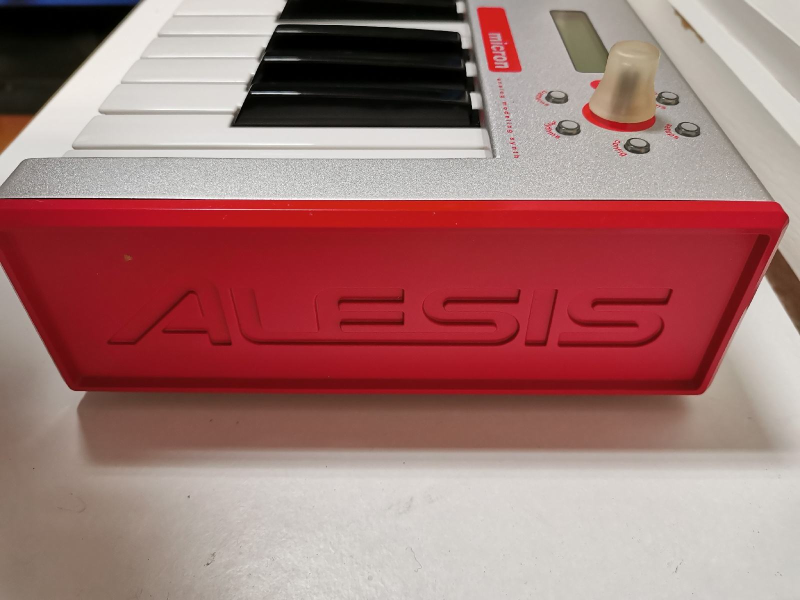 Alesis Micron