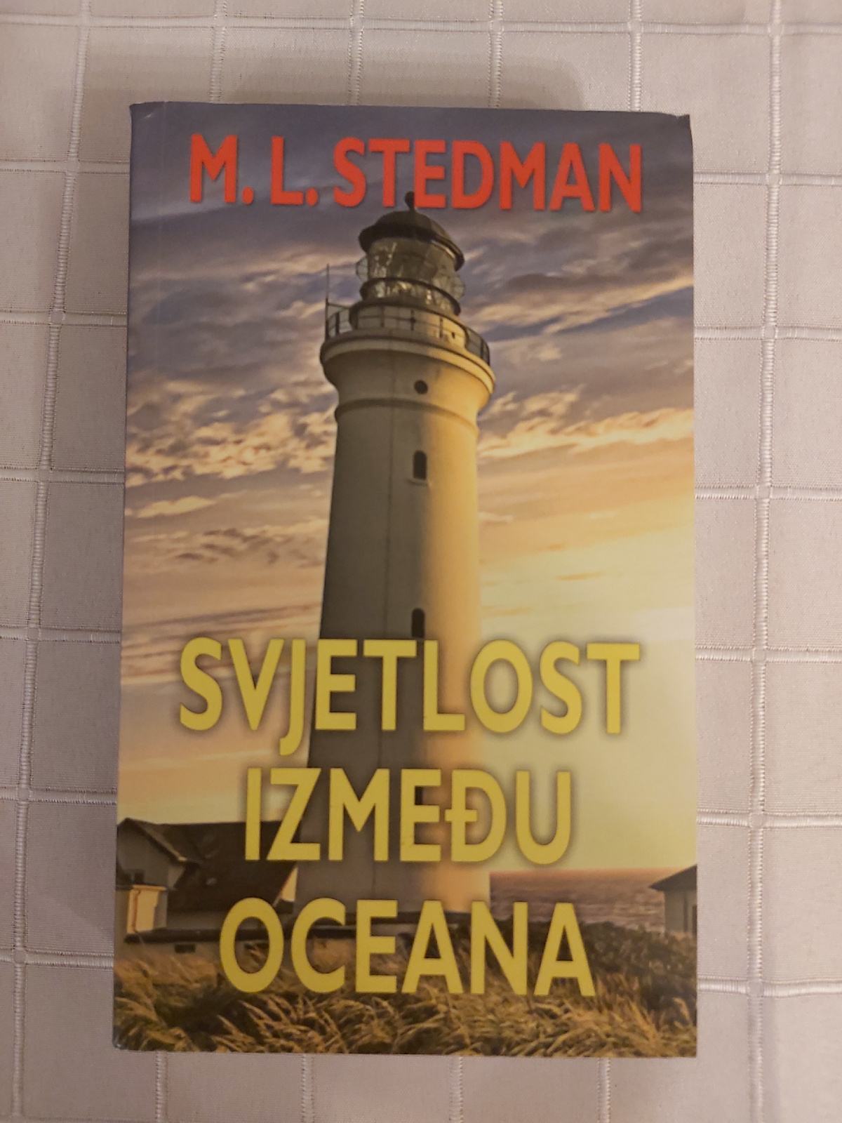 M. L. STEDMAN Svjetlost između oceana(02)