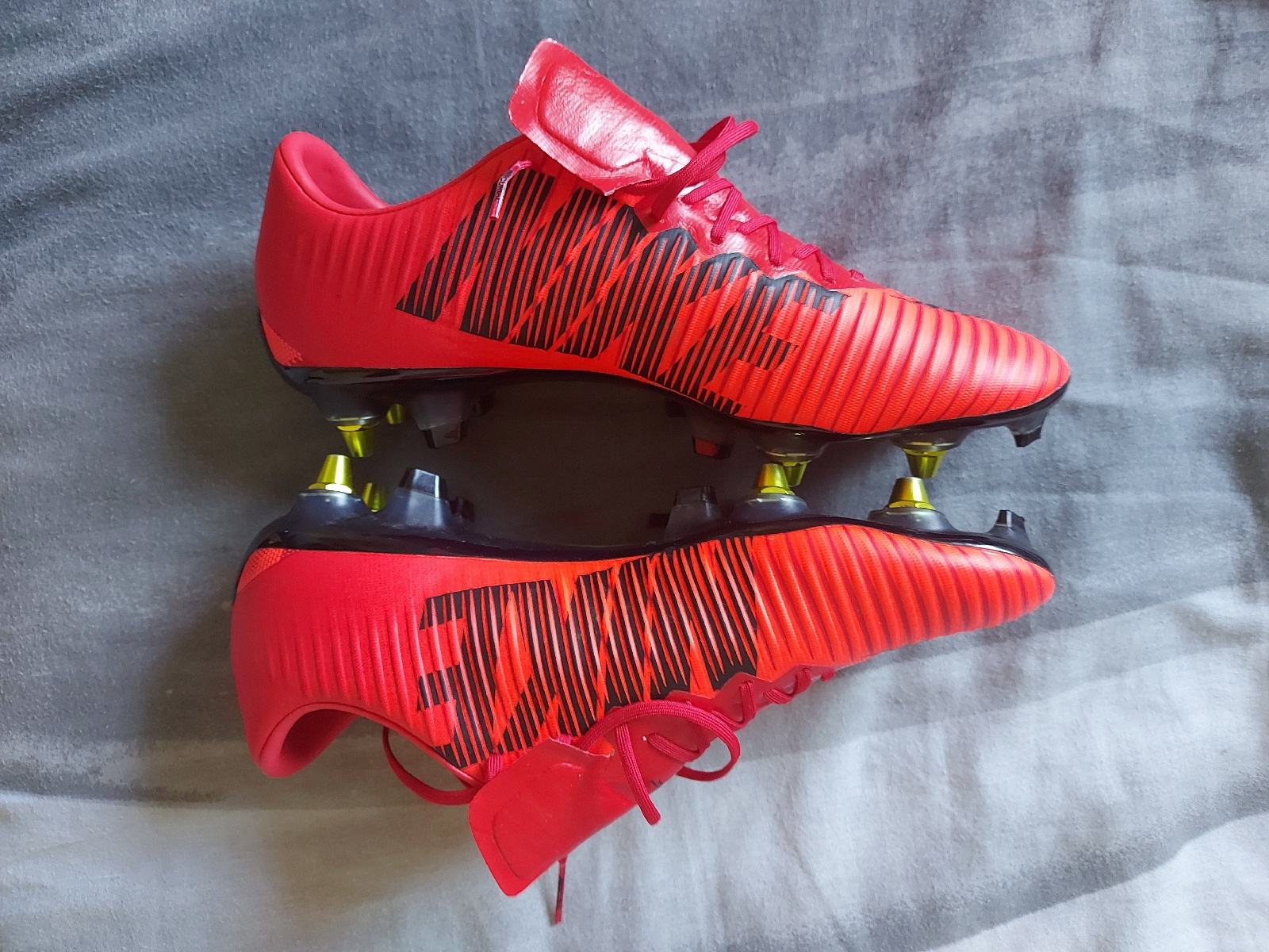 Anti Clog Mercurial Vapor Xi Red Nike Mercurial Vapor XI SG-PRO