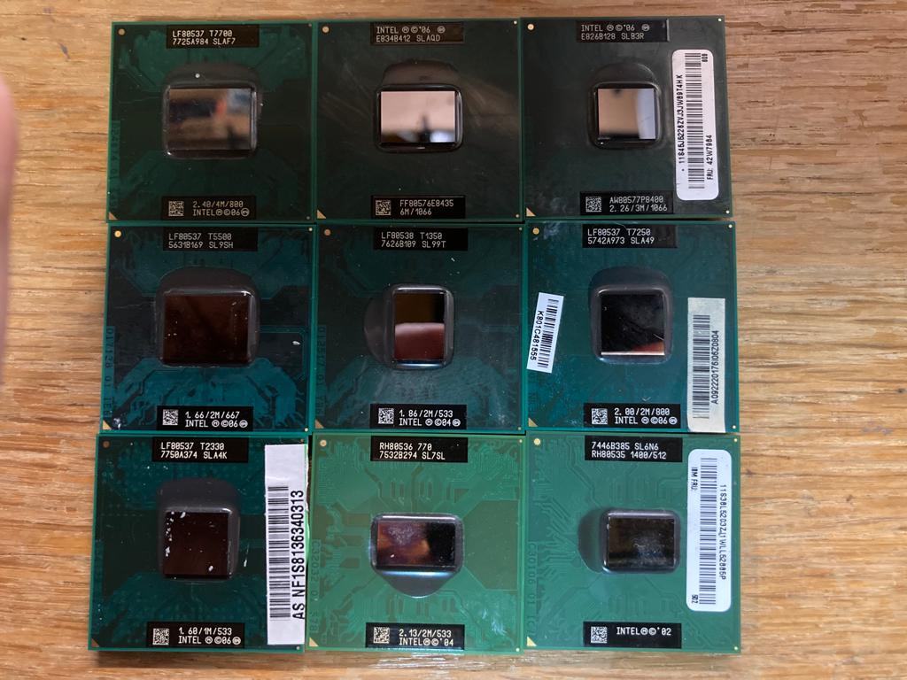 Processeur Intel SL99T – Occasion Testé OK – Trace De Pâte Thermique
