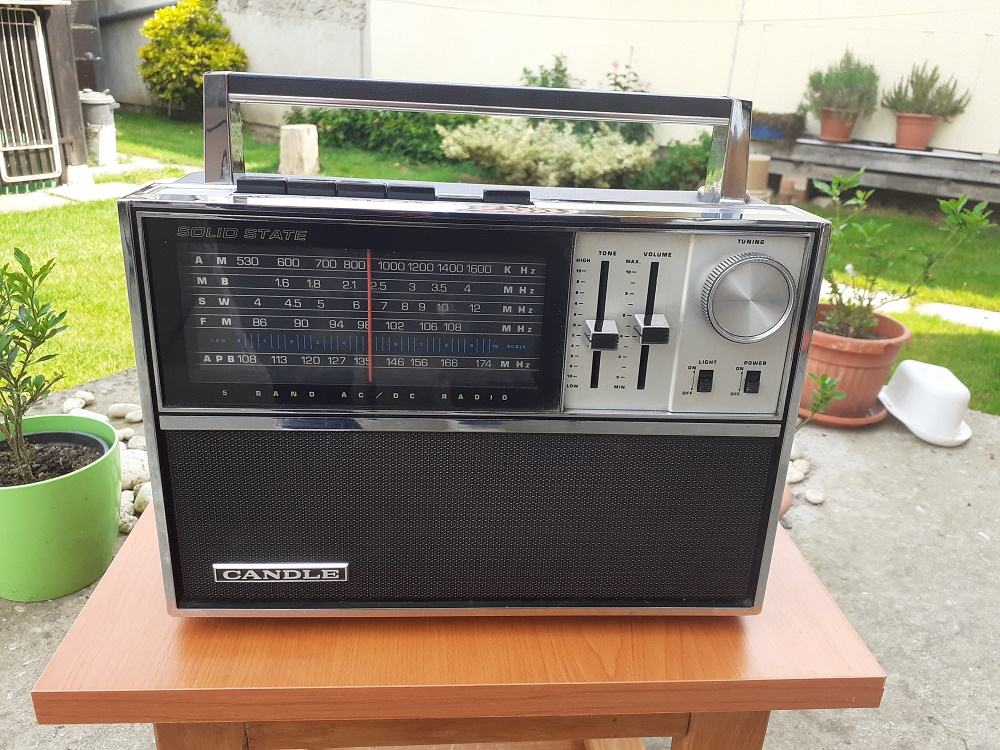 RADIO CANDLE