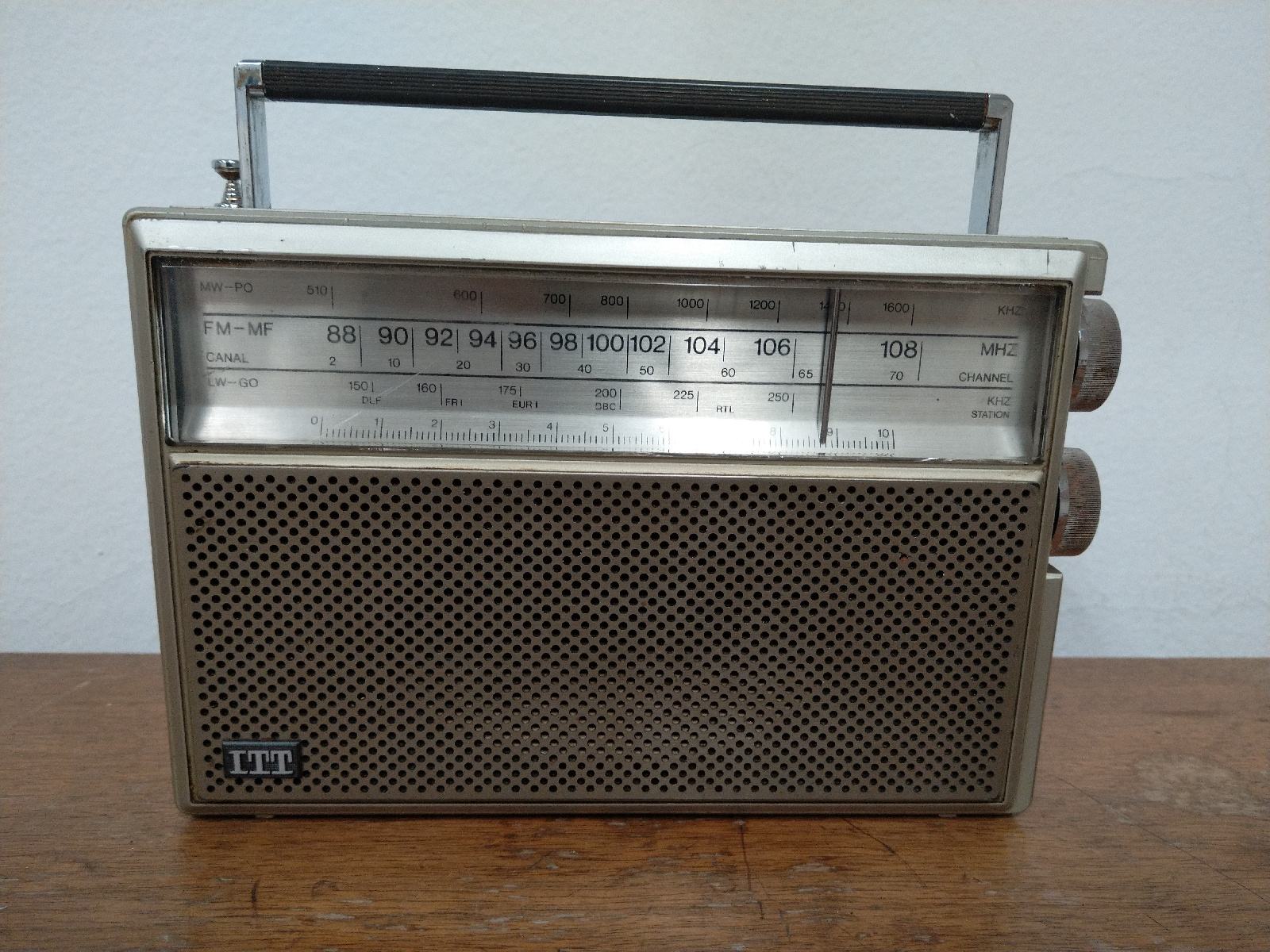 Radio ITT TINY 200
