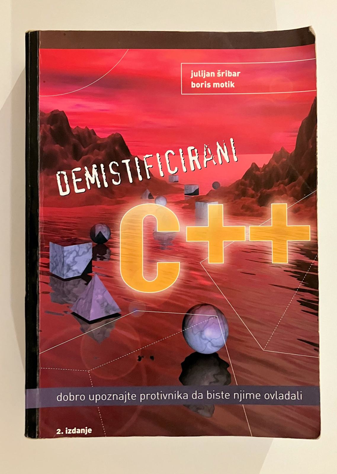 Julijan Šribar i Boris Motik - Demistificirani C++ #4