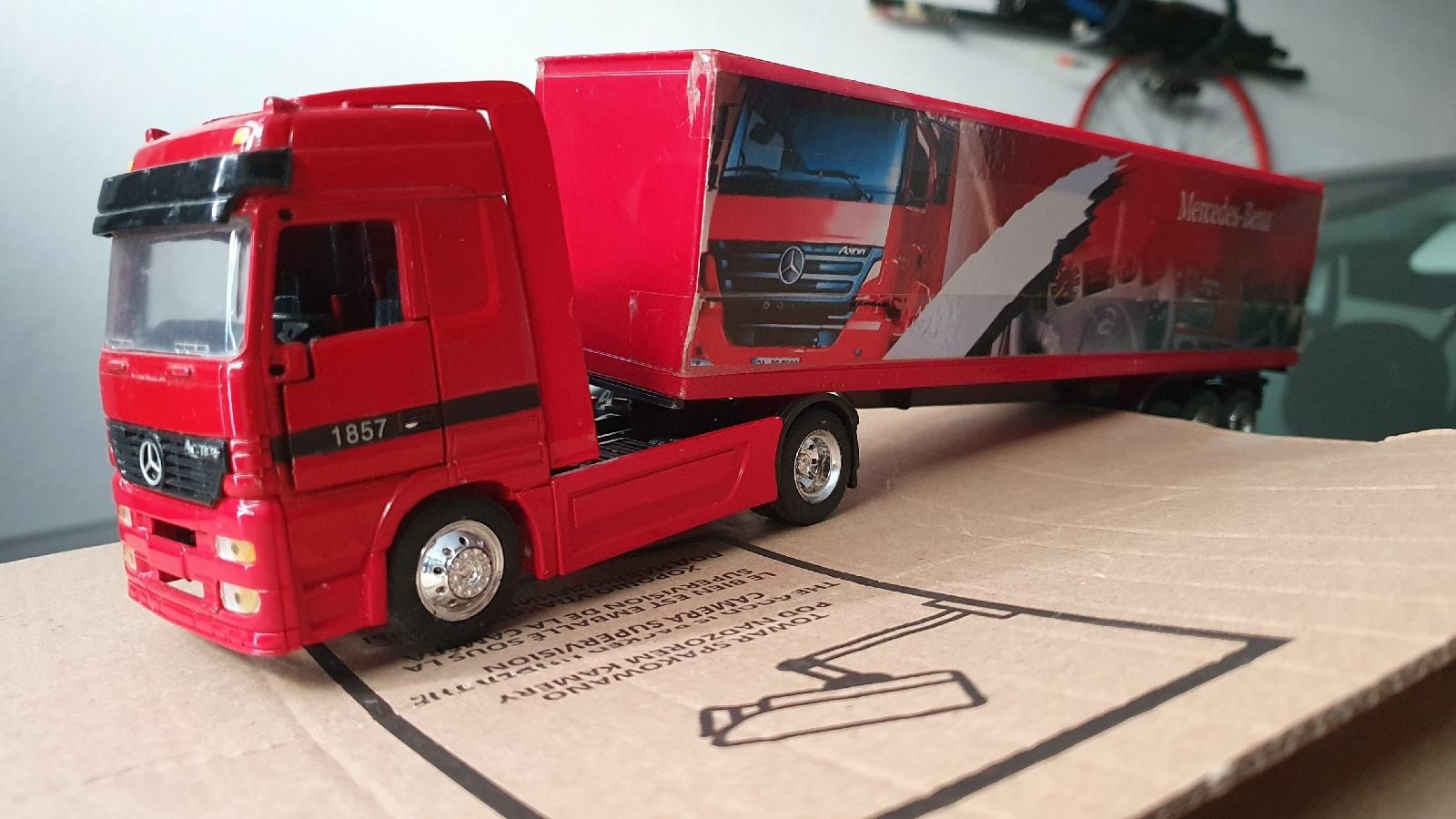 DV10783 ELIGOR 1/43 MERCEDES ACTROS MP1 SEMI FRGO CARRIER TRANSICOLD REF 111300