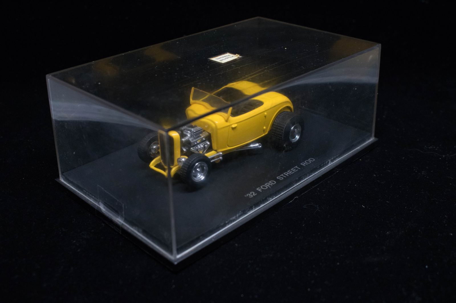 Mercury 1949 Hot Rod - Universal Hobbies 1:43 - Noir, Métal
