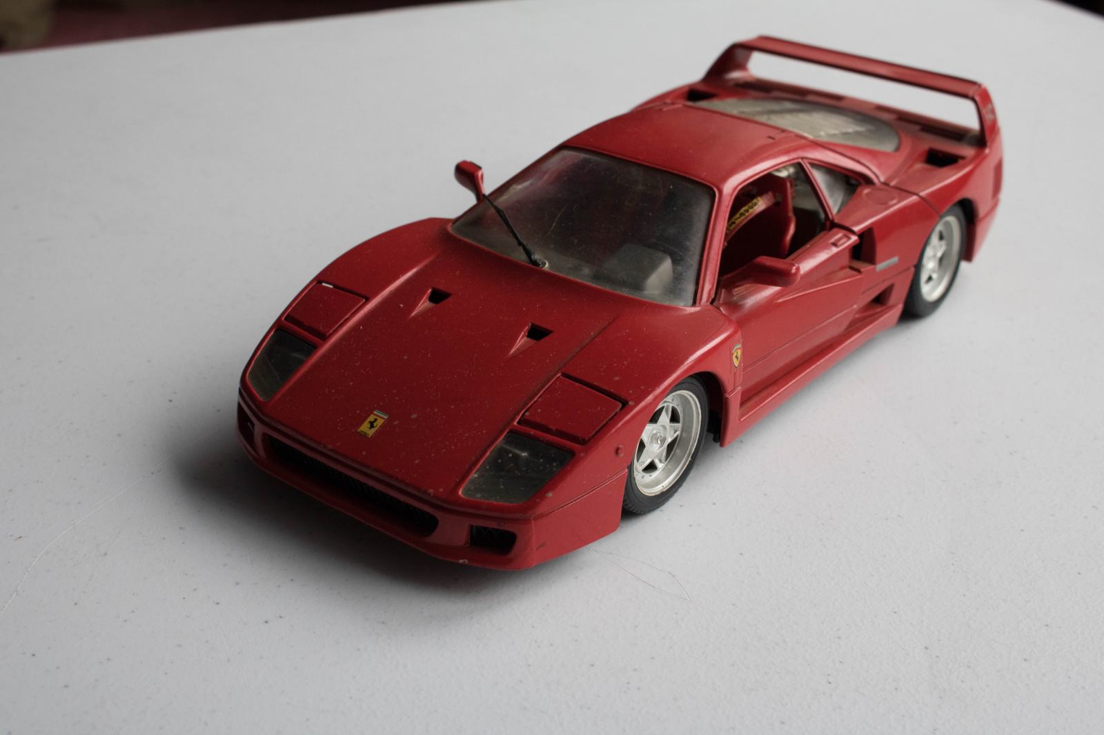 Ferrari F40 Tonka Polistil 1/18 de segunda mano por 70 EUR en Loriguilla en