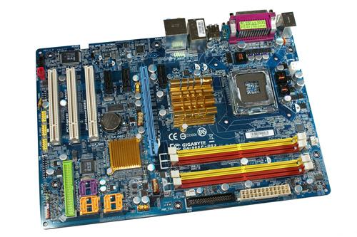 Gigabyte GA-965P-DS3 Socket 775, FSB1333, POVOLJNO!!