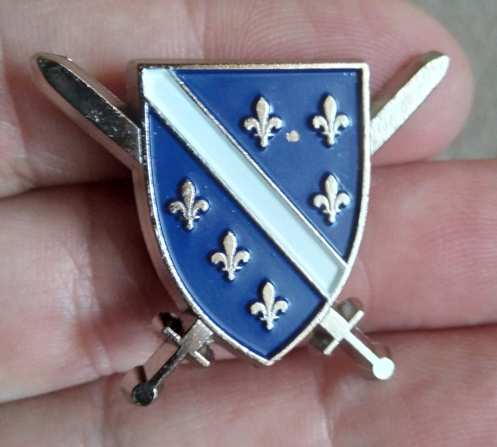 Metalni grb/oznaka/značka Armije Republike Bosne i Hercegovine