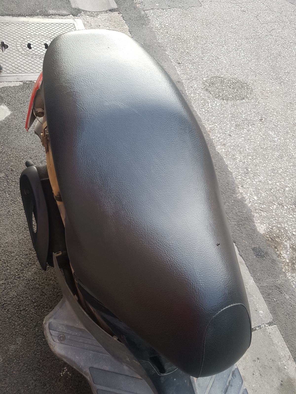 Piaggio Diesel Scooter Seat Cover – Black Leatherette, Made In Italy