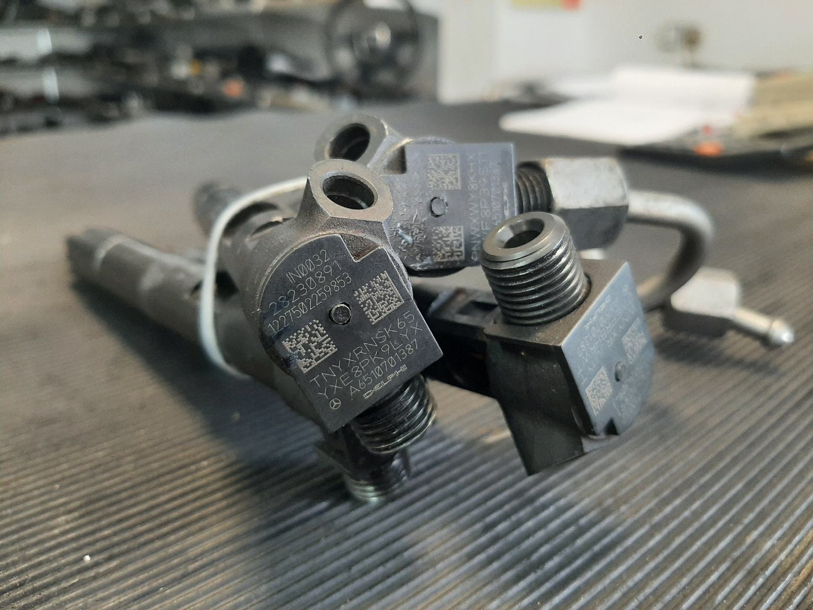 thumbnail image 2 of Delphi Mercedes OM651 Injector Nozzle – A6510704987 A6510700587 – 200 220 CDI 2 of 6