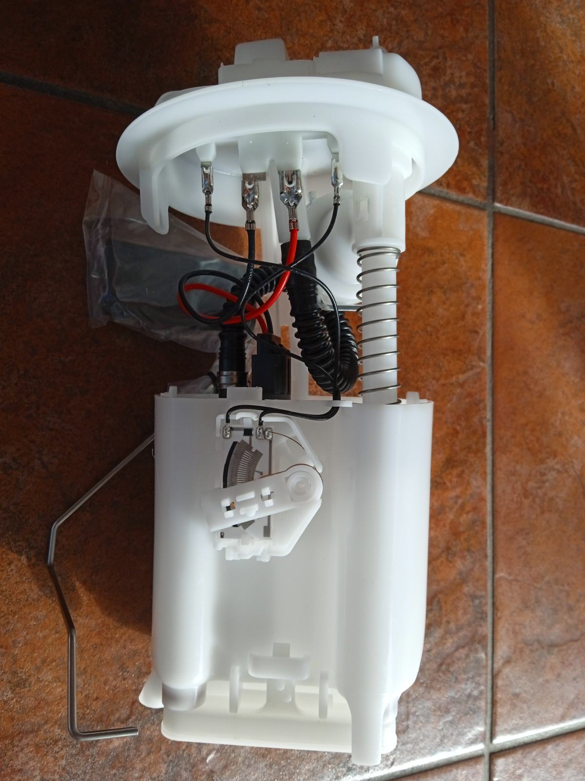 Pompe à Essence SRL - Référence 9633294680 / 1525 H8 / E10204M - Compatible 0 986 580 310 - Neuve
