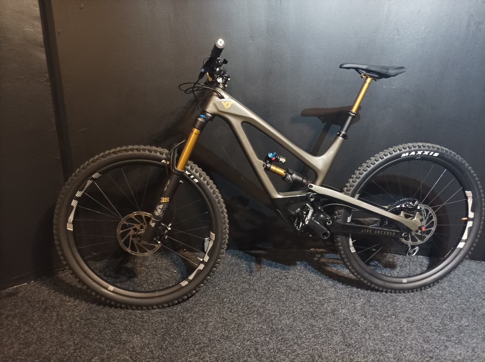 Carbon Yt Industries Capra Elite Capra Elite Yt Emtb 2021 YT