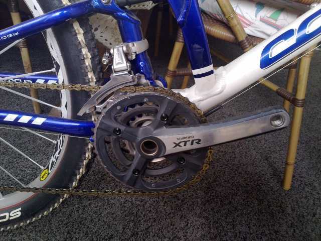 corratec-air-tech-world-cup-52cm-full-susp-ultralagani-bicik-slika-7000343.jpg