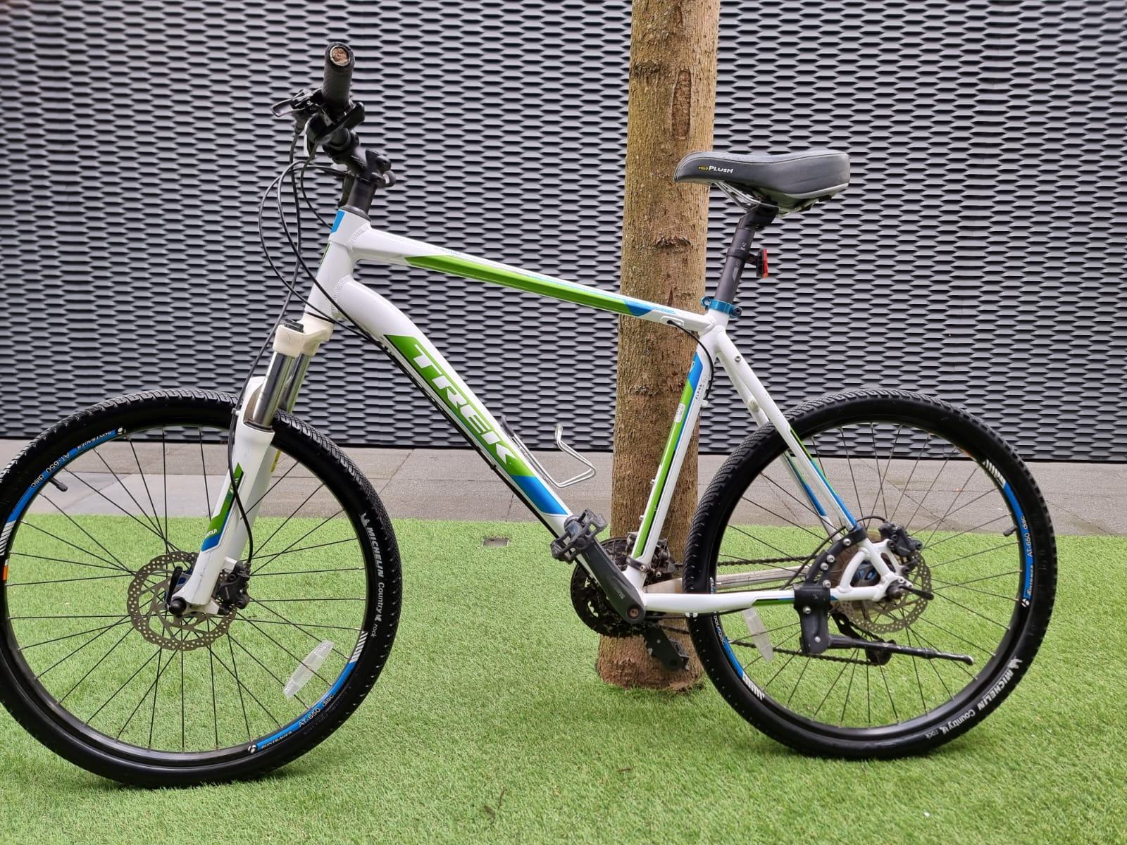 Trek 4300