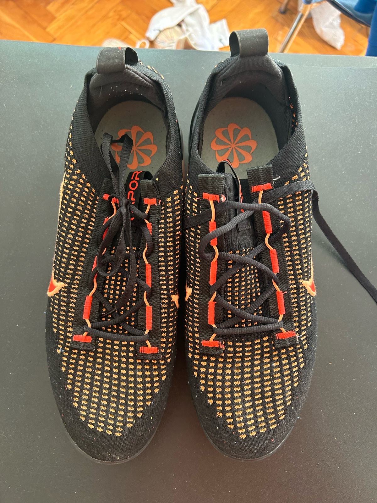 vapormax black orange crimson