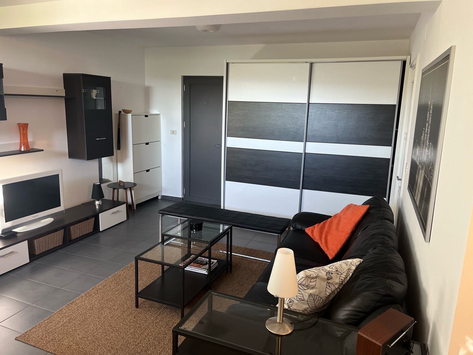 800 € S UKLJUČENIM REŽIJAMA – Stan 39m² (Šestinski vrh)