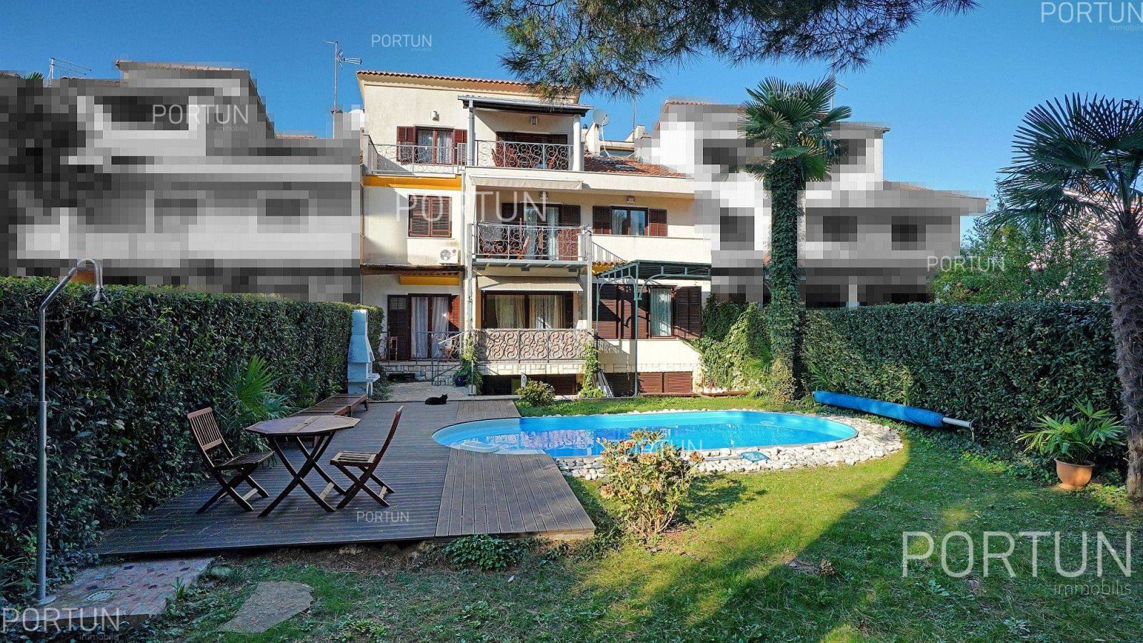 Apartmanska kuća s bazenom u Rovinju