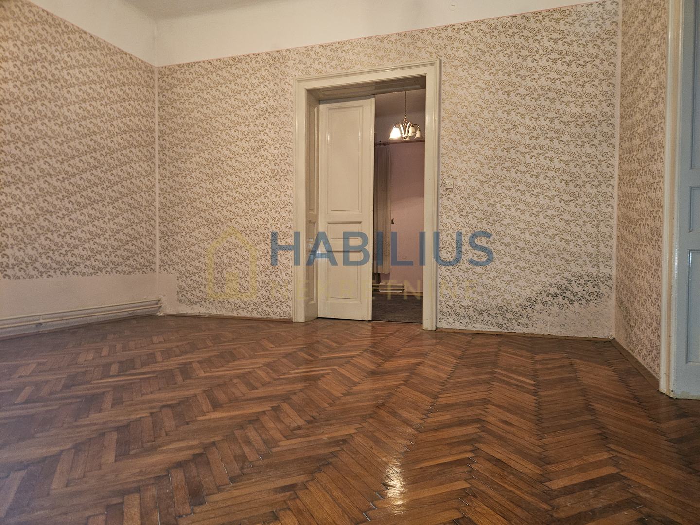BJELOVAR, CENTAR - TROETAŽNI STAN ZA ADAPTACIJU