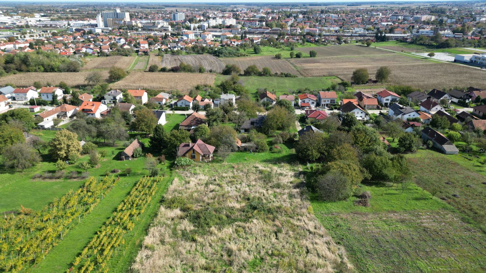 Kuća 100m2 + zemljište 6.000m2 - Koprivnica