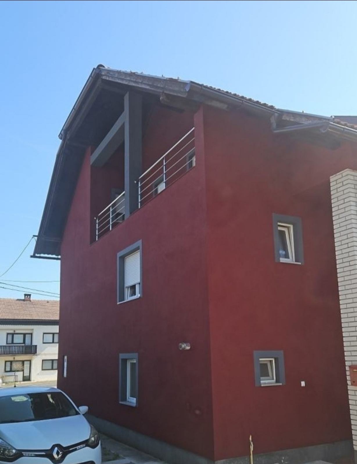 KARLOVAC TURANJ OBITELJSKA KUĆA I POSLOVNI PROSTOR 270 m2