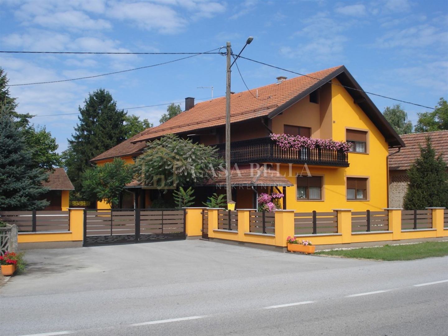Kuća, Hrgovljani, Bjelovar 230 m2+2 garaže+hala 90 m2+velika okučnica,