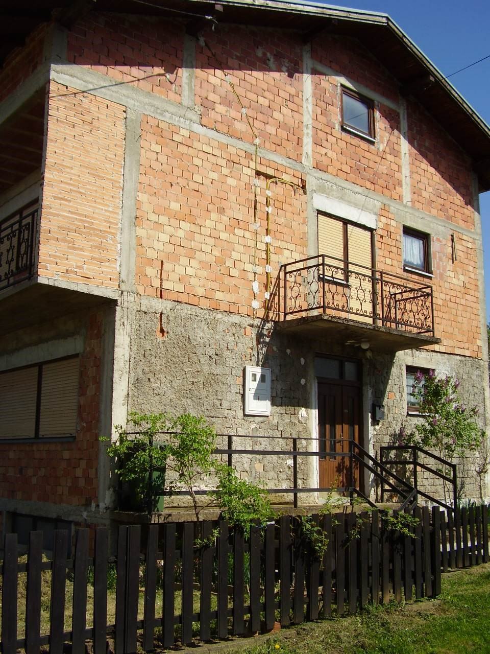 Kuća: Karlovac, katnica, 174.00 m2