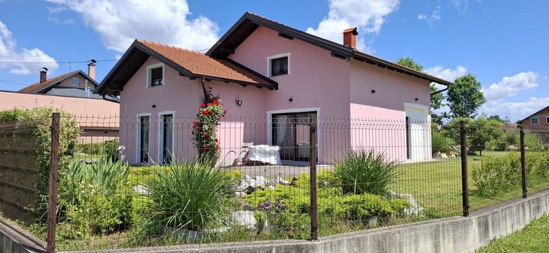 Kuća: Mošćenica, 180.00 m2