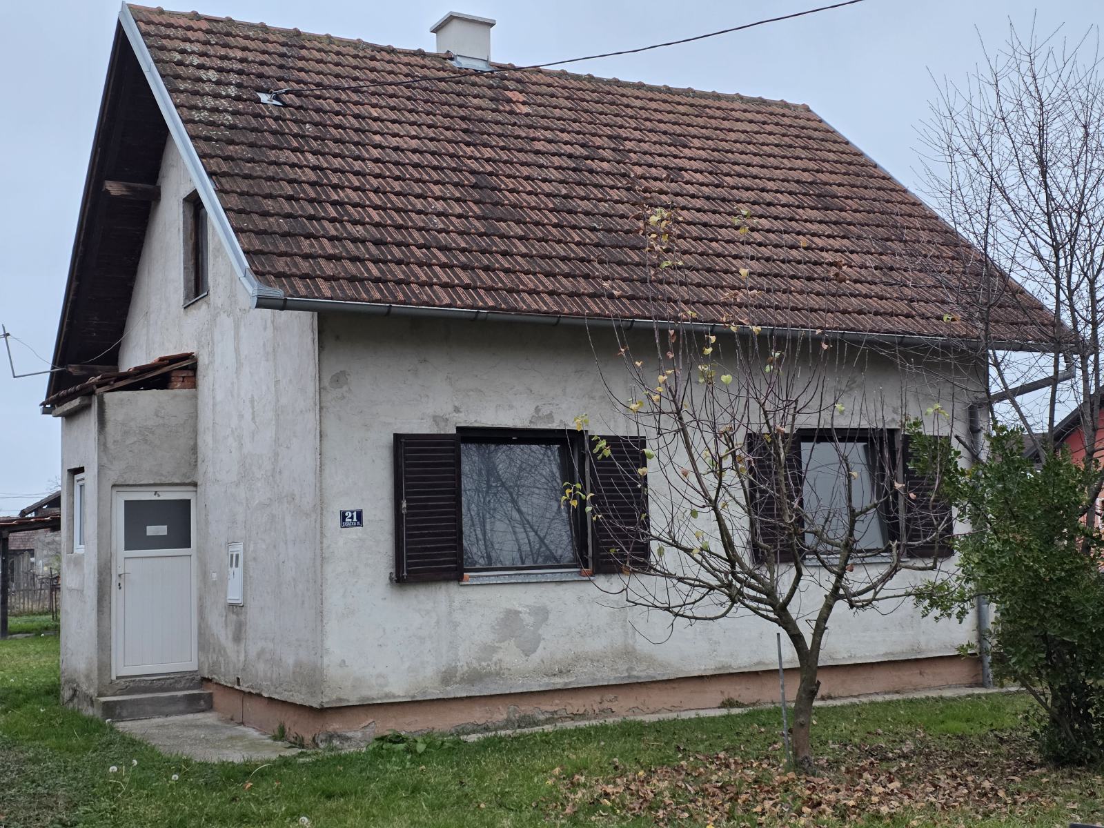 Kuća: Petrinja, 60.00 m2