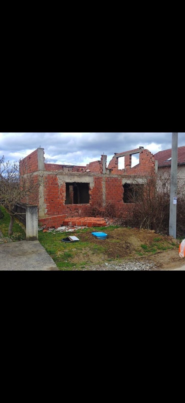 Kuća roh bau Drenčina