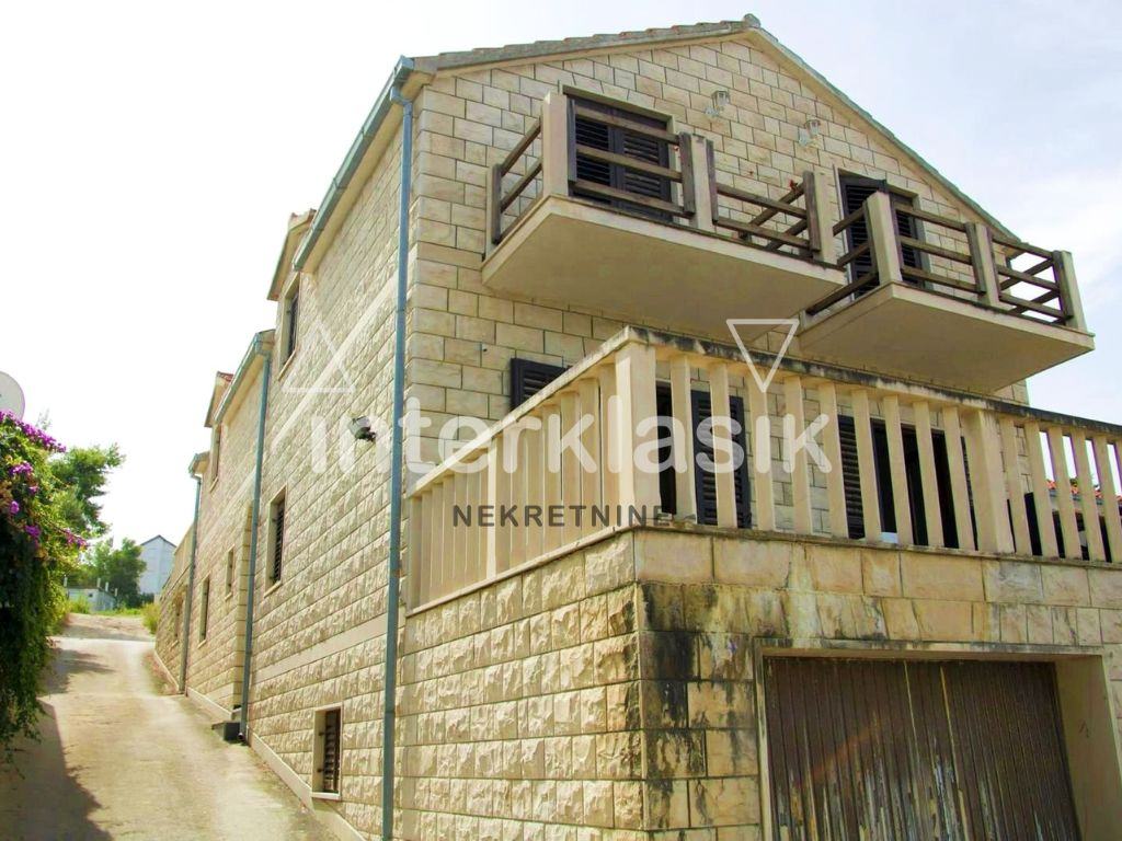 prodaja-ku-a-splitska-supetar-229-m2-5-soba-2-gara-e-prodaja